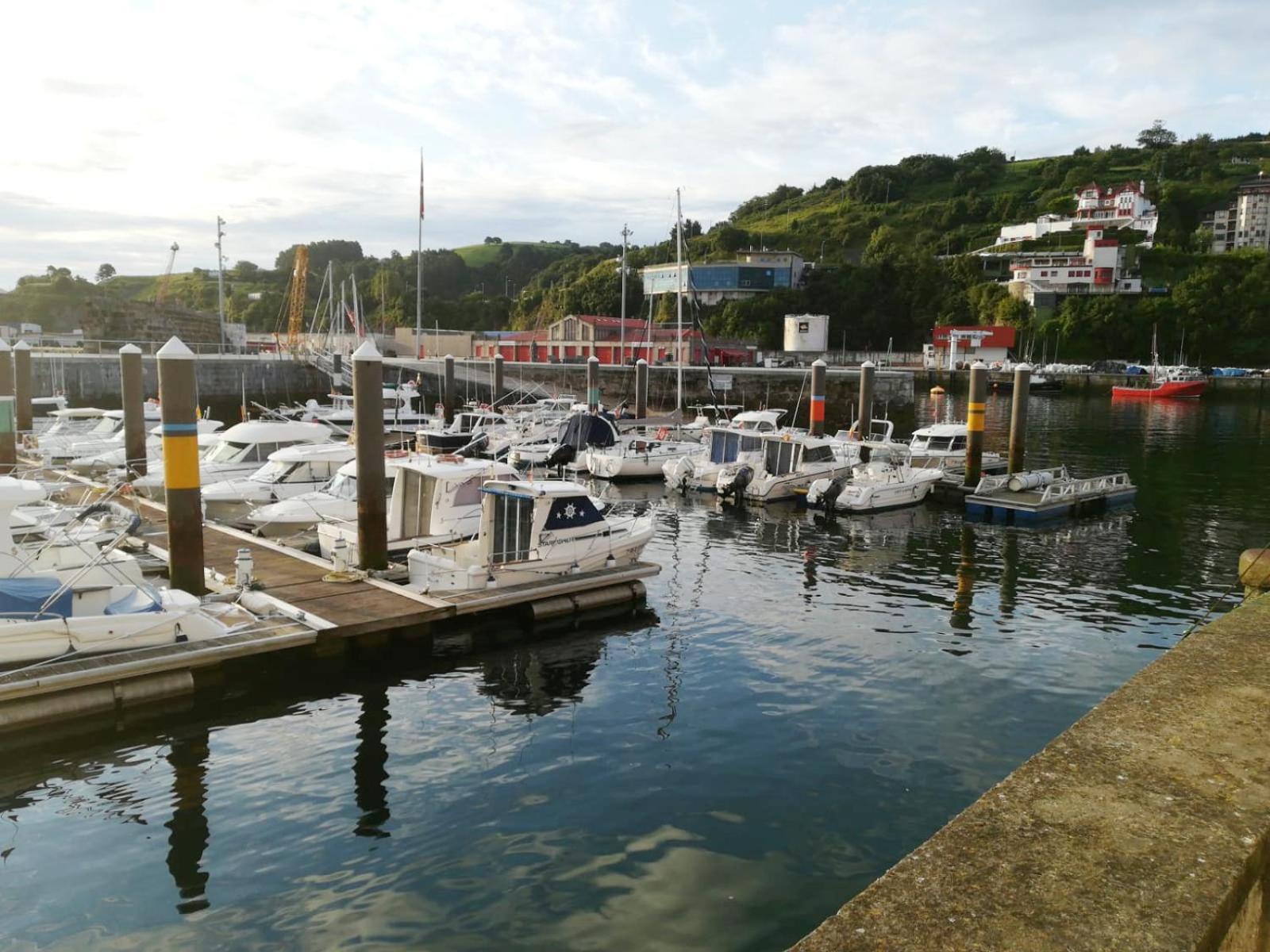 Apartamento Patxike Con Plaza De Garaje Appartement Bermeo Buitenkant foto
